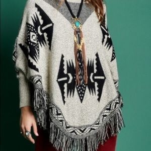 Sweater/poncho